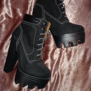 black platform heel boots